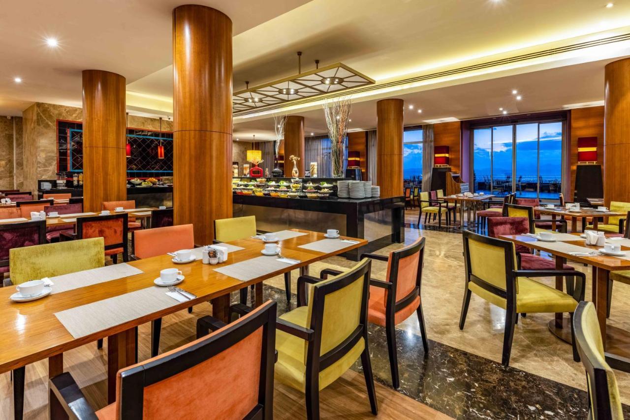 Hotel Celik Palas Convention Center & Thermal Spa Bursa Exteriör bild The restaurant