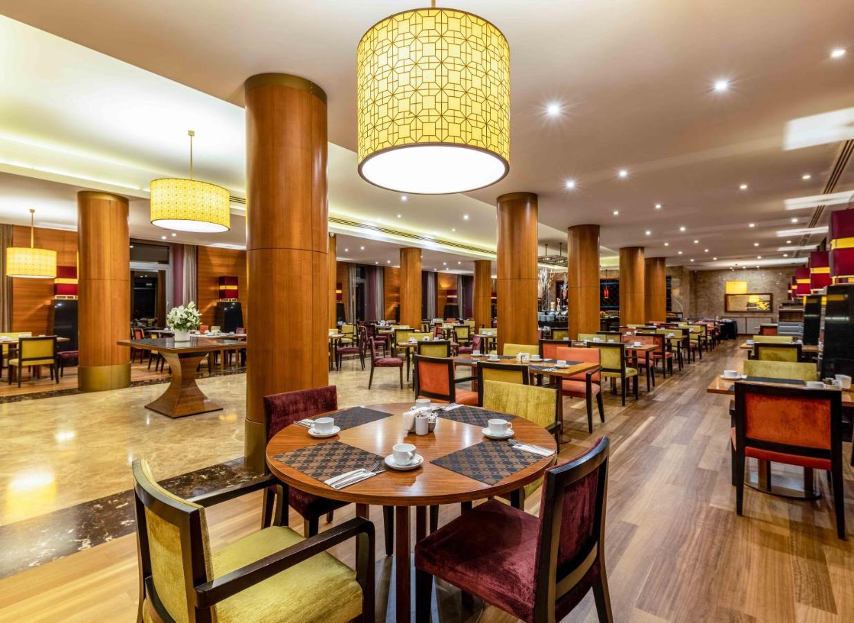 Hotel Celik Palas Convention Center & Thermal Spa Bursa Exteriör bild The restaurant