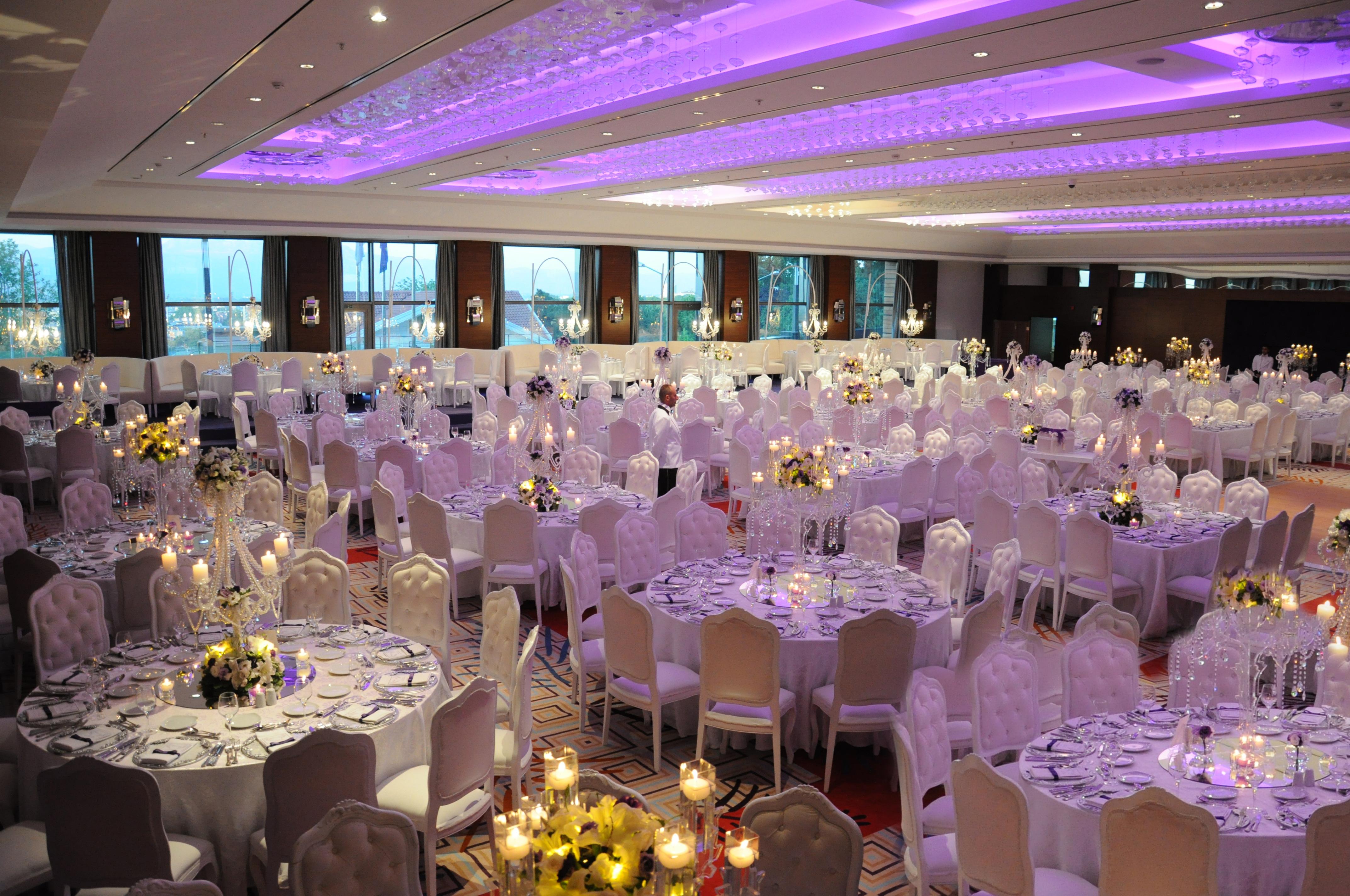 Hotel Celik Palas Convention Center & Thermal Spa Bursa Exteriör bild The ballroom at the InterContinental London The O2
